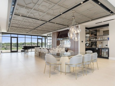 One of a kind - 5th Floor Penthouse in the Sterling Bank