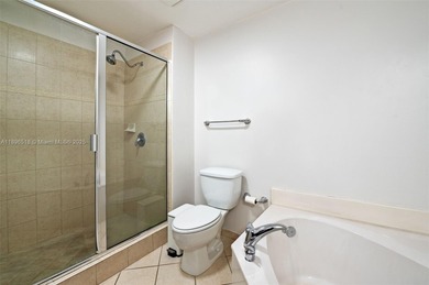 Bathed in natural light, this spacious 7th-floor split 2BR/2BA
