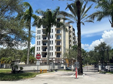 Bathed in natural light, this spacious 7th-floor split 2BR/2BA