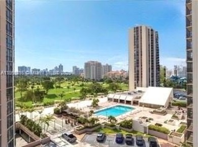 Don't miss the opportunity to live in the Heart of Aventura!!!