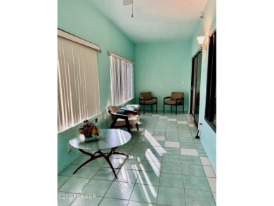 Riverside On The Park Condominium offers an exclusive location