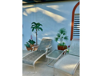 Riverside On The Park Condominium offers an exclusive location