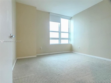 Gorgeous and spacious 2 bed 2 bath condo. High end building at