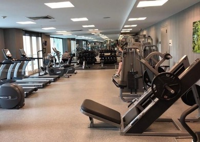 Gorgeous and spacious 2 bed 2 bath condo. High end building at