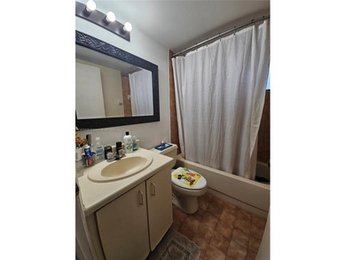 Priced to sell. 2/2 corner unit on 4th floor in a great location