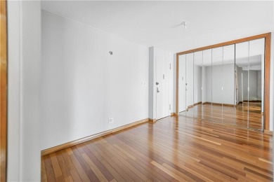 Large and remodeled coop with a Large Oceanview balcony in a