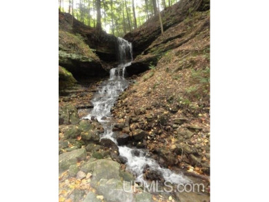 Well established one of a kind tourist attraction offered for