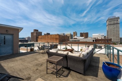 One-of-a-kind 2 bed, 2 bath loft in the historic Rhodes Carroll