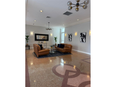 SHORT-TERM RENTAL ALLOWED!! Furnished and equipped, don't miss