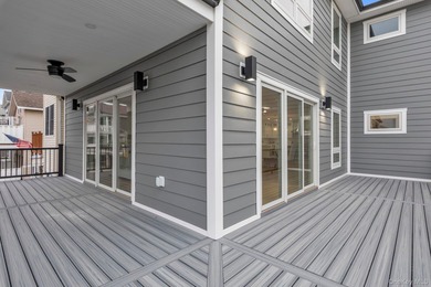 Stunning 5 Bed 4 Bath New Construction In Long Beach! A Coastal