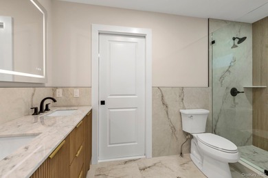 Stunning 5 Bed 4 Bath New Construction In Long Beach! A Coastal