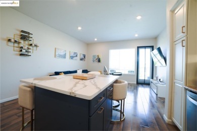 Modern 2BR/2BA on Communications Hill with one of the most