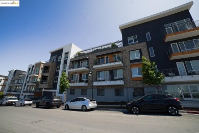 Modern 2BR/2BA on Communications Hill with one of the most