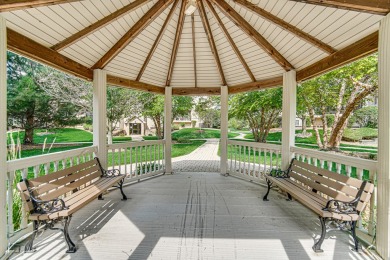 Bright and spacious 2-bed, 2-bath condo in Long Run Creek, an