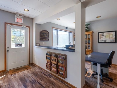 Prime Mixed-Use Commercial Office Building in the Heart of