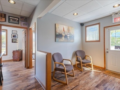 Prime Mixed-Use Commercial Office Building in the Heart of