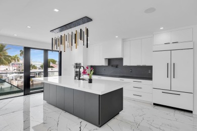 Brand-New Modern Contemporary Waterfront Residence in Key Largo