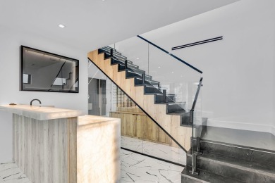 Brand-New Modern Contemporary Waterfront Residence in Key Largo