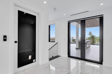 Brand-New Modern Contemporary Waterfront Residence in Key Largo