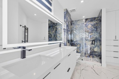 Brand-New Modern Contemporary Waterfront Residence in Key Largo