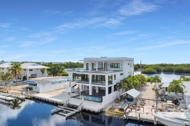 Brand-New Modern Contemporary Waterfront Residence in Key Largo
