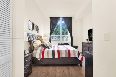 Spacious 2 bed / 2 bath condo in the heart of Aventura! Bright