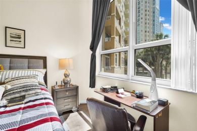 Spacious 2 bed / 2 bath condo in the heart of Aventura! Bright