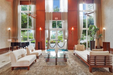 Spacious 2 bed / 2 bath condo in the heart of Aventura! Bright