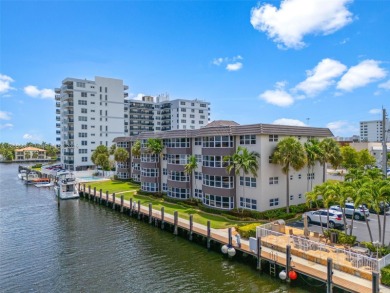 Spacious 2/2 condo in Fort Lauderdale's Heritage Landings. From