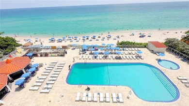 Fully remodeled and furnished corner studio in the heart of