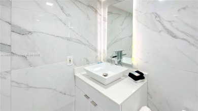 Fully remodeled and furnished corner studio in the heart of