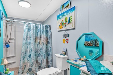 4/3 GORGEOUS & MOVE IN READY! OPEN FLOOR PLANS, HIGH, VAULTED