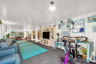 4/3 GORGEOUS & MOVE IN READY! OPEN FLOOR PLANS, HIGH, VAULTED