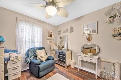 4/3 GORGEOUS & MOVE IN READY! OPEN FLOOR PLANS, HIGH, VAULTED