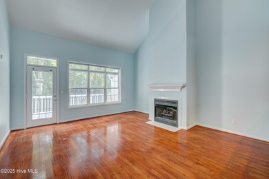 Beautiful Coastal Townhome Near Carolina Beach Just one mile