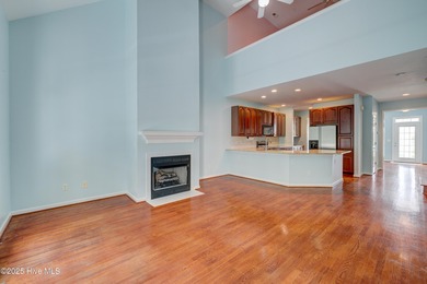 Beautiful Coastal Townhome Near Carolina Beach Just one mile