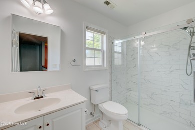 Beautiful Coastal Townhome Near Carolina Beach Just one mile