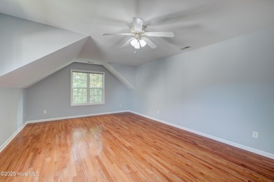 Beautiful Coastal Townhome Near Carolina Beach Just one mile