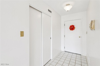 Discover this wonderful condo at the Carlton House, conveniently