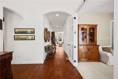 Discover the perfect blend of comfort, style and privacy in this