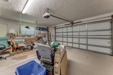 NEWLY PRICED VERY NICE 3 bedroom 2 bath block single family home