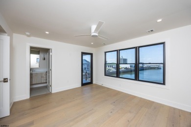 Just what you have been waiting for... Bayfront with walkability