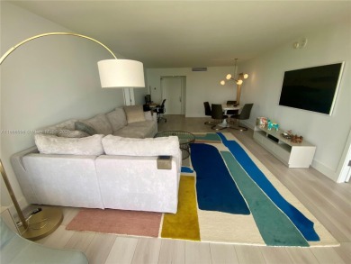 Spacious 2 bed/2 bath split floor plan with beutiful bay views