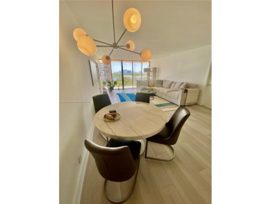 Spacious 2 bed/2 bath split floor plan with beutiful bay views