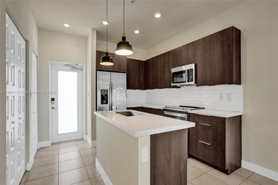 Beautiful 3-bedroom, 2-bathroom condo in Urbana Residences