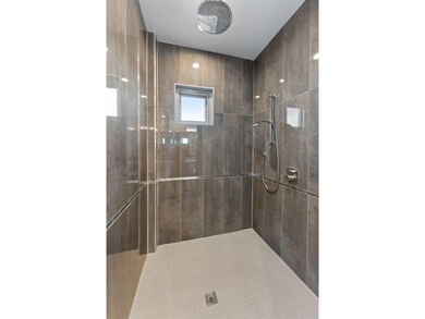 WELCOME HOME to the Towers of Channelside -- where luxury living