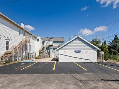 Prime Mixed-Use Commercial Office Building in the Heart of