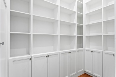 Welcome to this extraordinary newly constructed modern