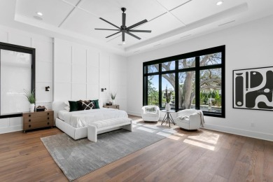 Welcome to this extraordinary newly constructed modern