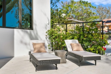 Welcome to this extraordinary newly constructed modern